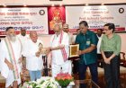 ‘ଆର୍ଟ ଅଫ୍‌ ଗିଭିଙ୍ଗ୍’ର ଦଶବର୍ଷ ପୂର୍ତ୍ତି, ଡଃ ଅଚ୍ୟୁତ ସାମନ୍ତଙ୍କୁ ‘ମାନବବାଦର ମହାନାୟକ ସମ୍ମାନ’ : Ommtv